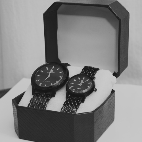 Premium  His & Her Couple Wrist Watch